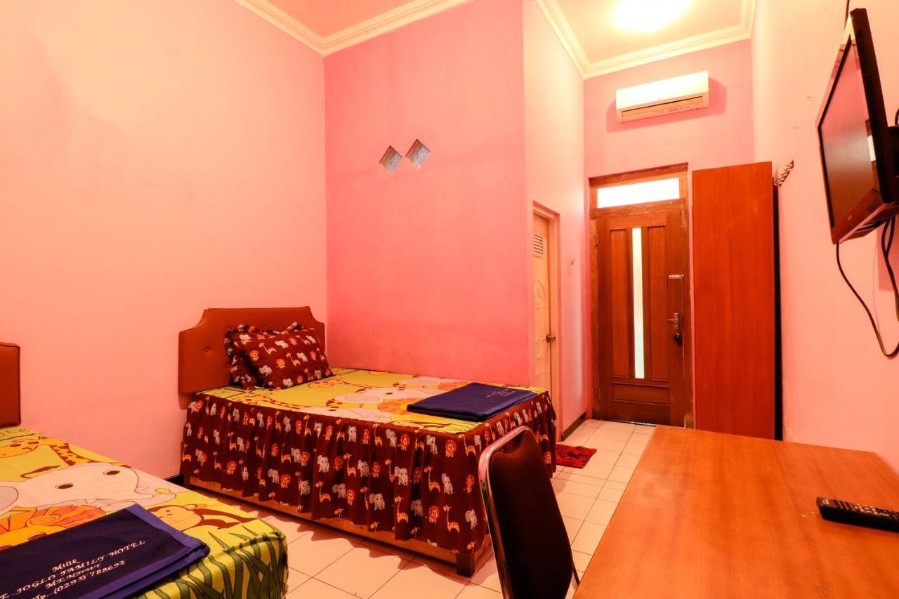 The Joglo Family Hotel Magelang Zewnętrze zdjęcie