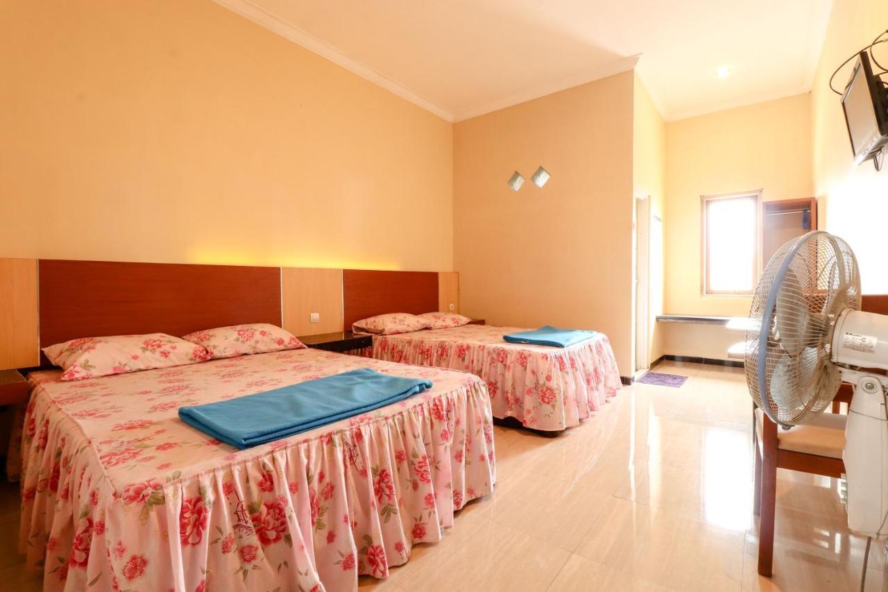 The Joglo Family Hotel Magelang Zewnętrze zdjęcie